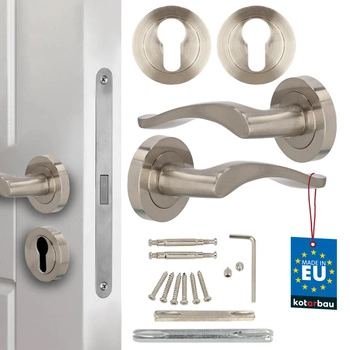 Klamka drzwiowa wewnętrzna krótki szyld dzielony z rozetą na wkładkę satyna