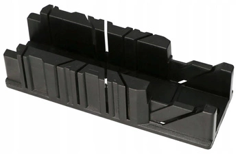 Skrzynka uciosowa plastikowa wielokątowa 1,5" 200 mm